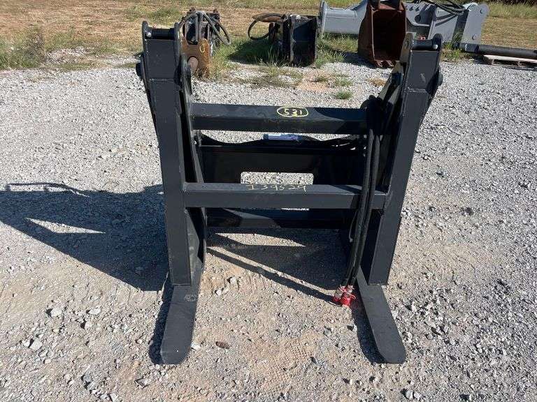 2023 LandHonor LG-13-33D Dual Cylinder Hydraulic Log Grapple Skid Steer Attachment