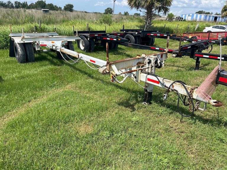 1972 Baker 30ft Pole S/A Towable Trailer