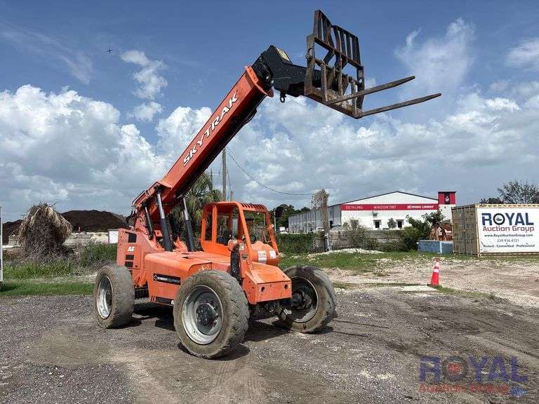 2017 JLG Skytrak 6036 6,000LB 4x4 Rough Terrain Telehandler