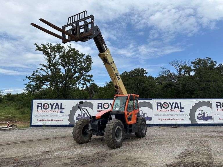 2020 JLG 1732 16,755lb 4x4 High-Capacity Rough Terrain Telehandler