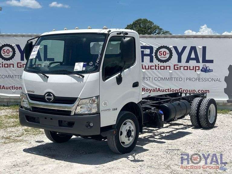 2020 Hino 195 Cab and Chassis Truck
