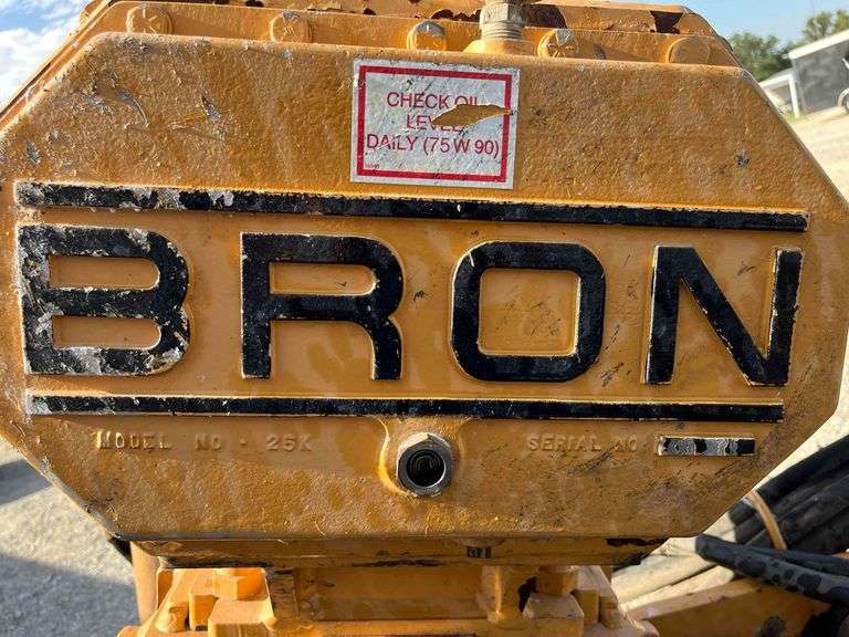 Bron V75-3 Pull-Behind Hydraulic Vibratory Utility Plow