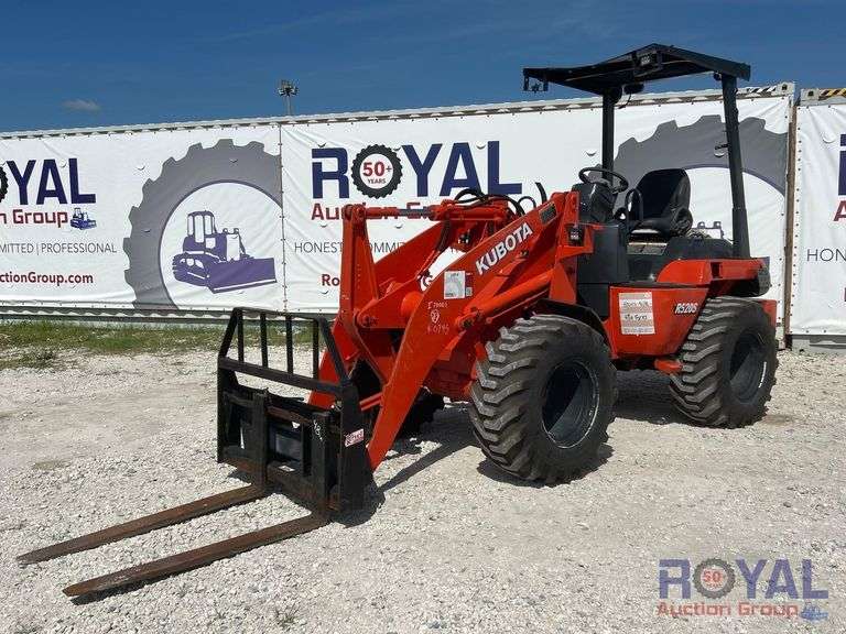 2011 Kubota R520S Articulated Wheel Loader