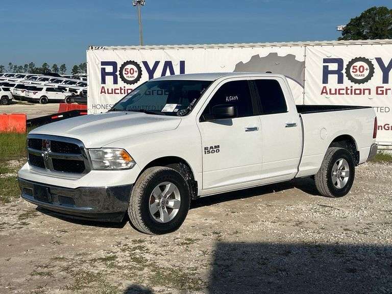 2015 Ram 1500 4x4 Crew Cab Pickup Truck