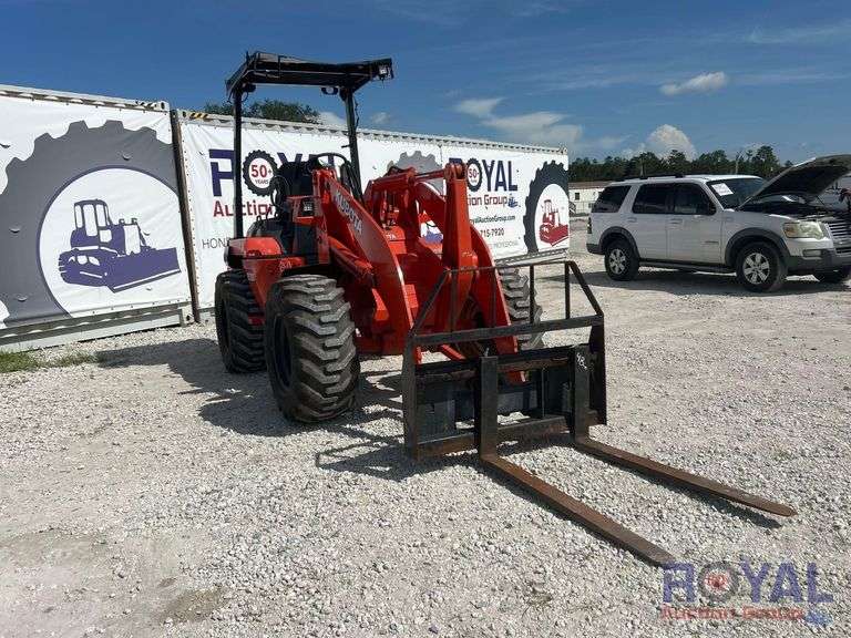 2011 Kubota R520S Articulated Wheel Loader