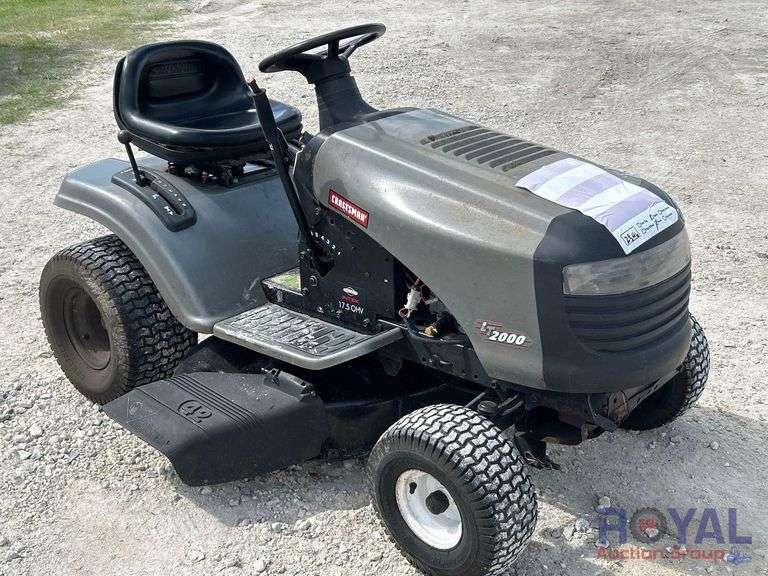 2007 Craftsman LT2000 42in Riding Mower