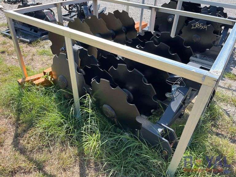 2025 LandHonor DH-22-72W 84in Disc Harrow Tractor Attachment