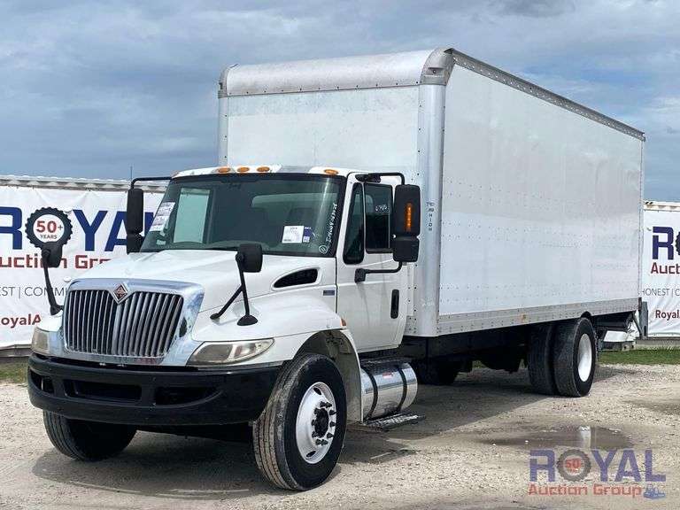 2015 International DuraStar 4300 26FT. Box Truck