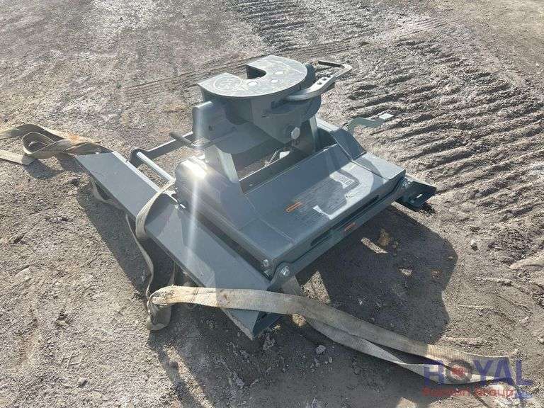 BW RVB3405 20,000lbs 5th Wheel Hitch Base