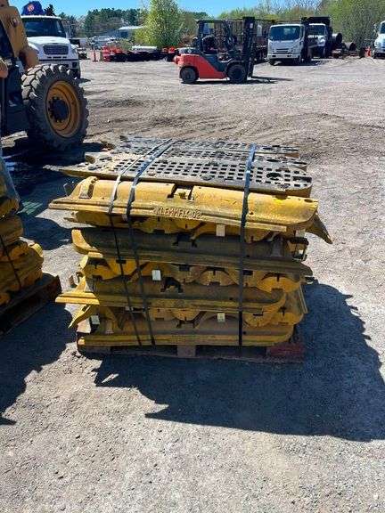 Quick Kurb Continuous Curbing System with MEGA MARKER