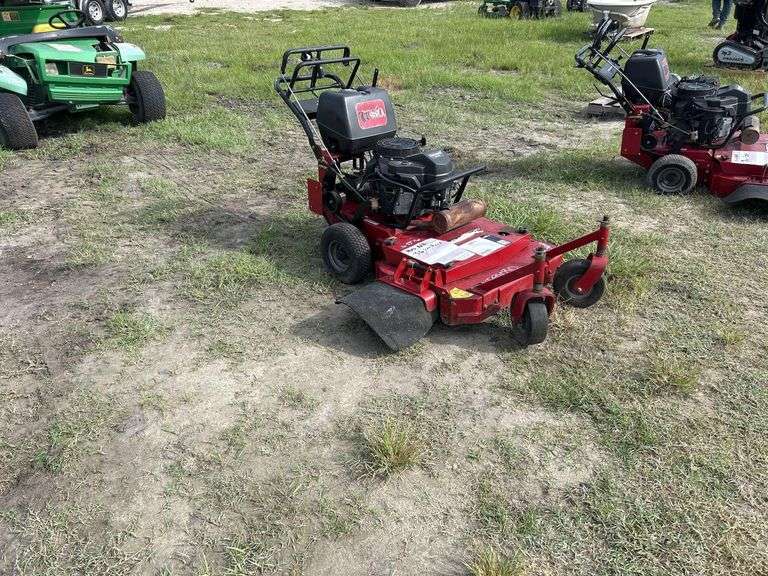 2019 Toro Proline 32in Fixed Deck Mower