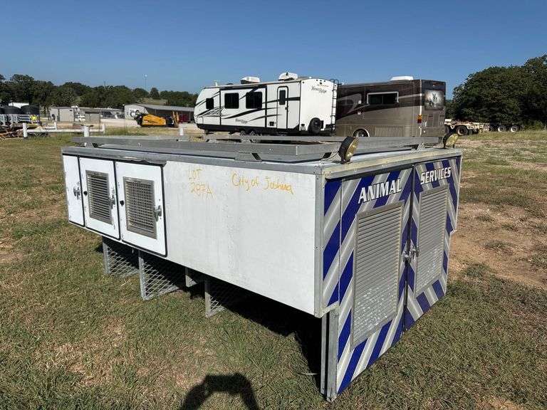 Animal Service Truck Bed