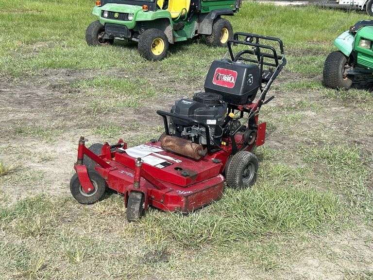 2019 Toro Proline 32in Fixed Deck Mower