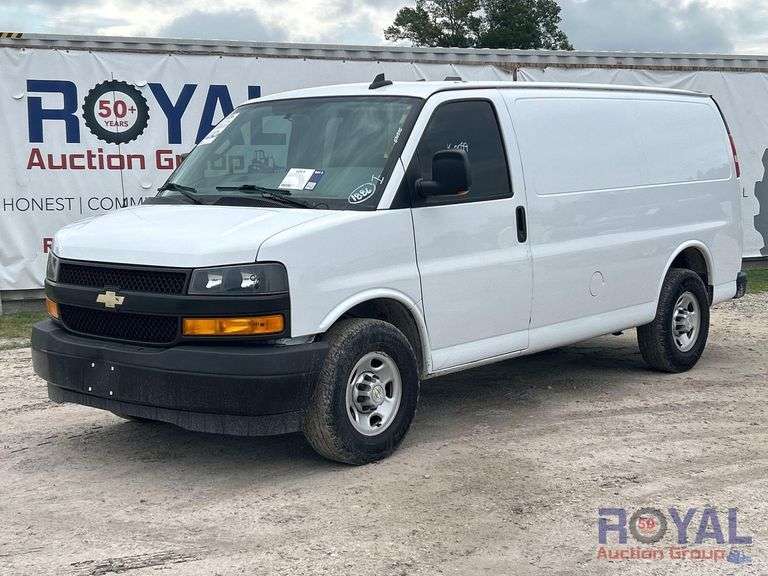 2020 Chevrolet Express 2500 Cargo Van