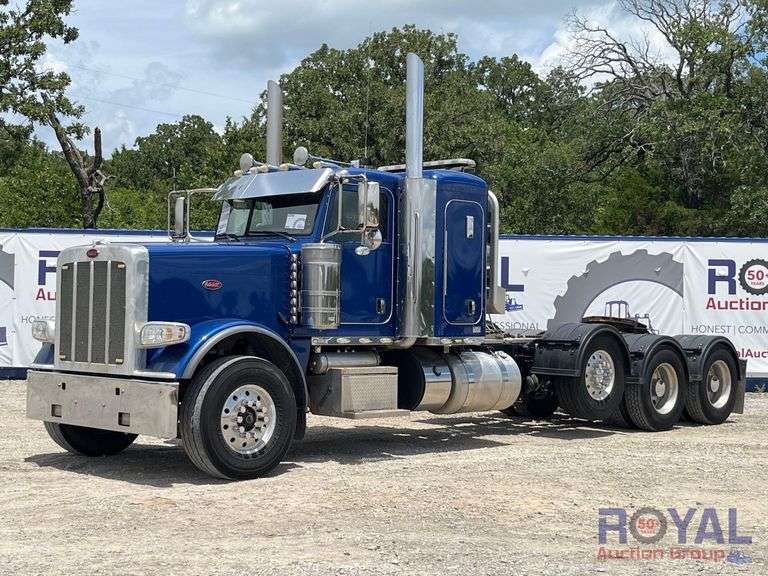 2020 Peterbilt 389 Tri-Axle Sleeper Cab Truck Tractor