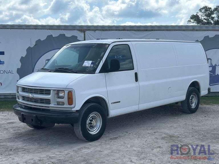 2002 Chevrolet Express 3500 Cargo Van