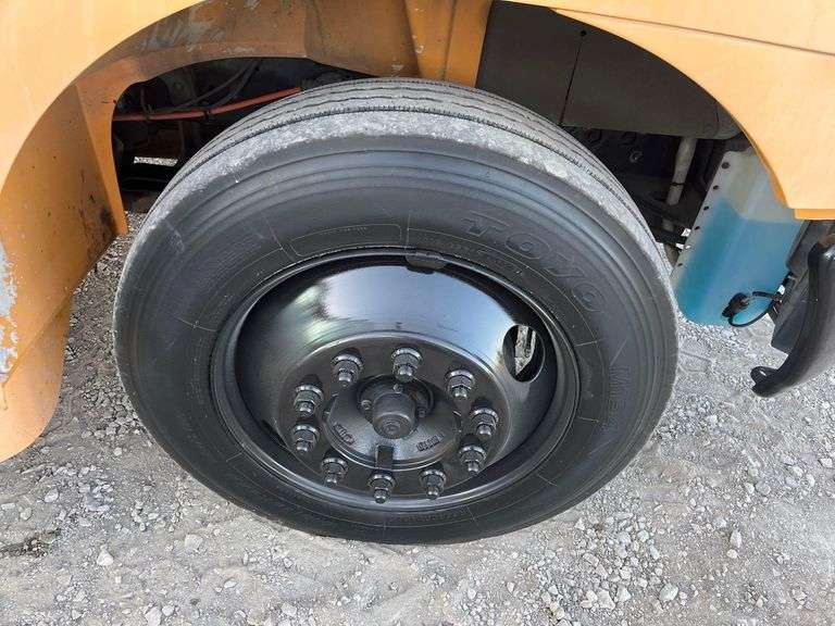 2011 IC Corporation PB105 School Bus