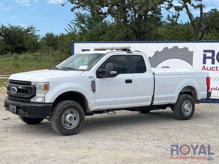 2022 Ford F-250 XL 4x4 Ext. Cab Pickup Truck