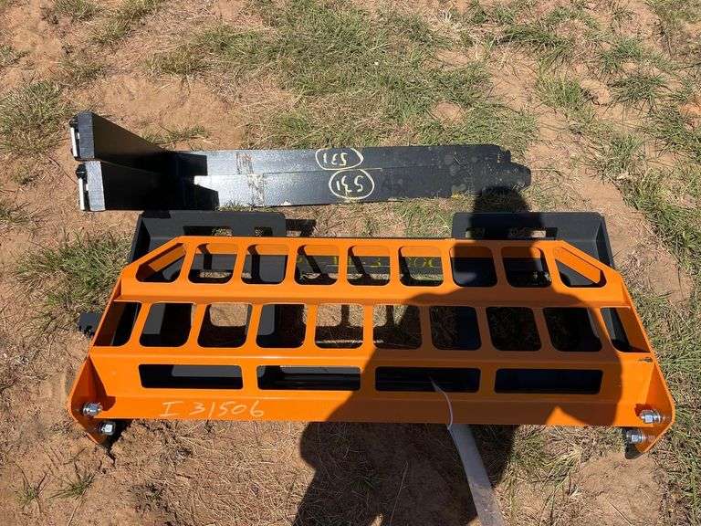 2025 LandHonor PF-11-3500G 4,000lbs 42in Pallet Fork Skid Steer Attachment