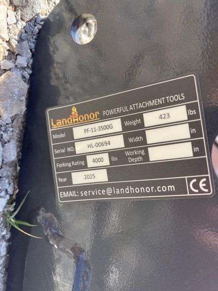 2025 LandHonor PF-11-3500G 4,000lbs 42in Pallet Fork Skid Steer Attachment