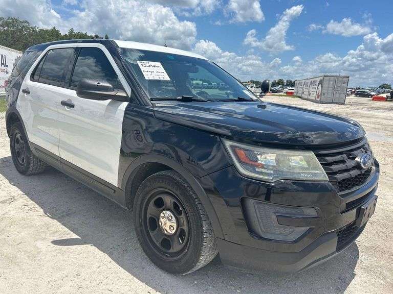 2017 Ford Explorer AWD SUV