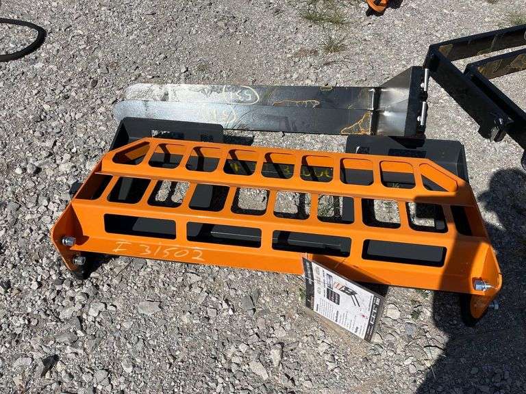 2025 LandHonor PF-11-3500G 4,000lbs 42in Pallet Fork Skid Steer Attachment