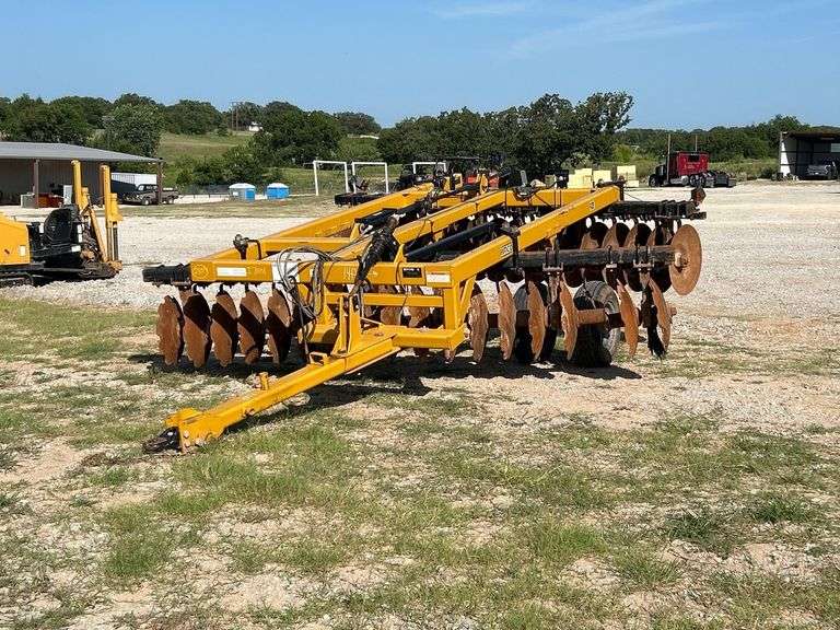 2020 AMCO F42B-3626CS 13ft Pull-Behind Disc Offset Harrow Tiller
