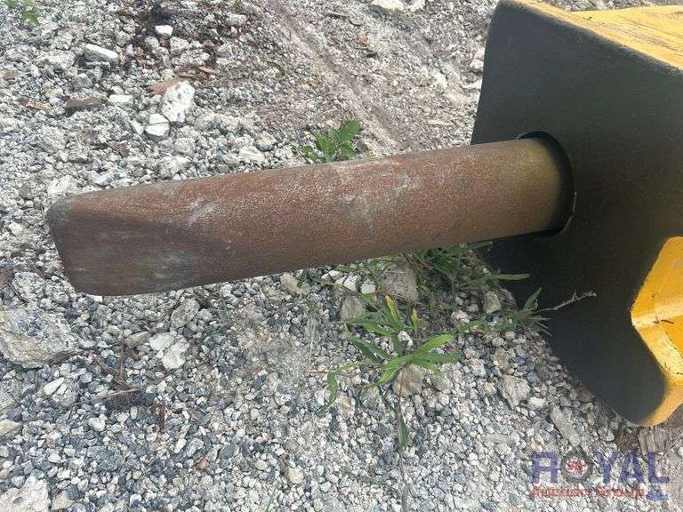 2018 DandA 220V Hydraulic Breaker Excavator Attachment