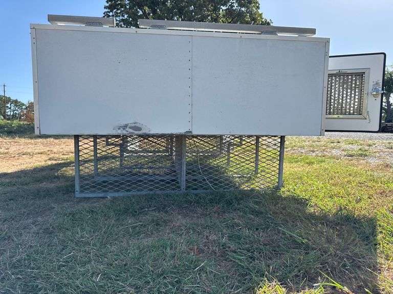 Animal Service Truck Bed