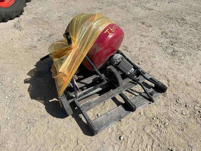Husky GHM105890 Cement Mixer