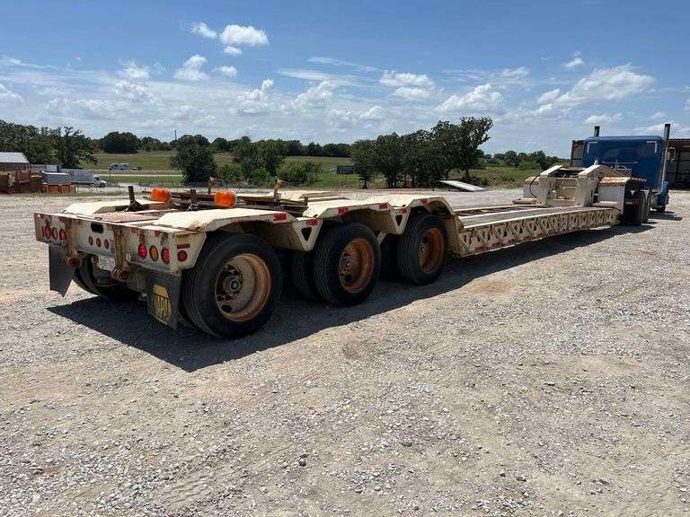 2009 Trail King TK110HDG-523 RGN 66 Ton Tri-Axle Lowboy Trailer