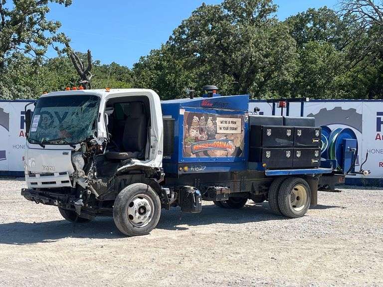 2015 Isuzu NRR John Bean 700 Sewer Jetter Vacuum Truck