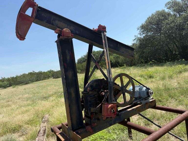 Oil Well Pump Jack with Motor