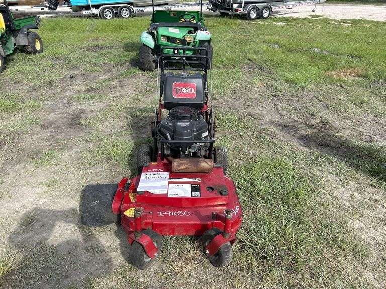 2019 Toro Proline 32in Fixed Deck Mower