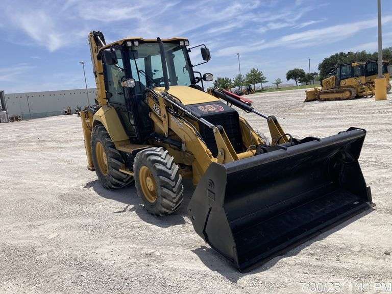 2021 Caterpillar 428 4x4 Extendahoe Loader Backhoe