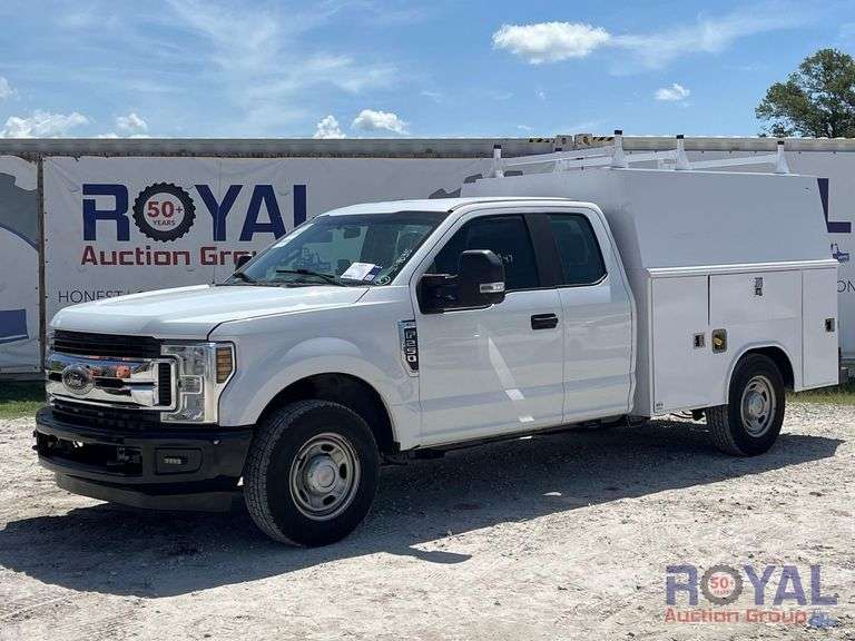2018 Ford F-250 Ext. Cab Reading Enclosed Service Truck