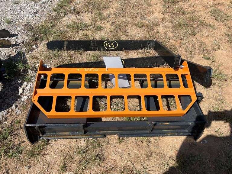 2025 LandHonor PF-11-3500G 4,000lbs 42in Pallet Fork Skid Steer Attachment