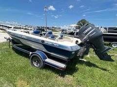 2009 Skeeter SL190 19ft Boat with 21ft Boat Trailer
