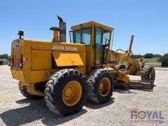 1986 John Deere 772B Articulated Motor Grader