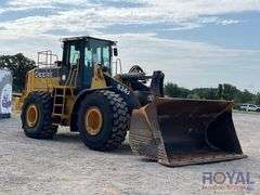 2005 John Deere 824J Articulated Wheel Loader