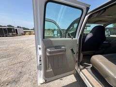 2008 Ford F-450 4x4 Crew Cab CM Service Truck