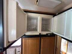 2000 Safari C-Series 425 40ft Panther Motorhome
