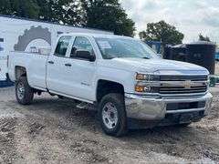 2017 Chevrolet Silverado 2500 Crew Cab Pickup Truck