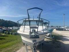 1992 Bayliner Trophy 21ft Yacht with 24ft T/A Boat Trailer