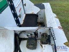 2016 Dakota 410 Turf Tender Topdresser S/A Trailer