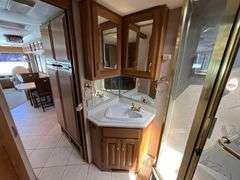 2000 Safari C-Series 425 40ft Panther Motorhome