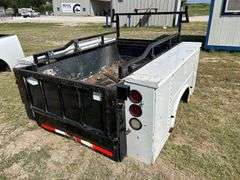 Knapheide Service Body with Liftgate