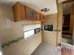 2007 Dutchmen Victory Lane 38SRV 40FT. Tri-Axle 5th Wheel Toy Hauler Travel Trailer