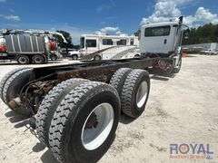 2015 CAT CT660 T/A Cab and Chassis Truck