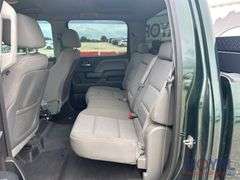 2015 Chevrolet Silverado 2500HD 4x4 Crew Cab Pickup Truck